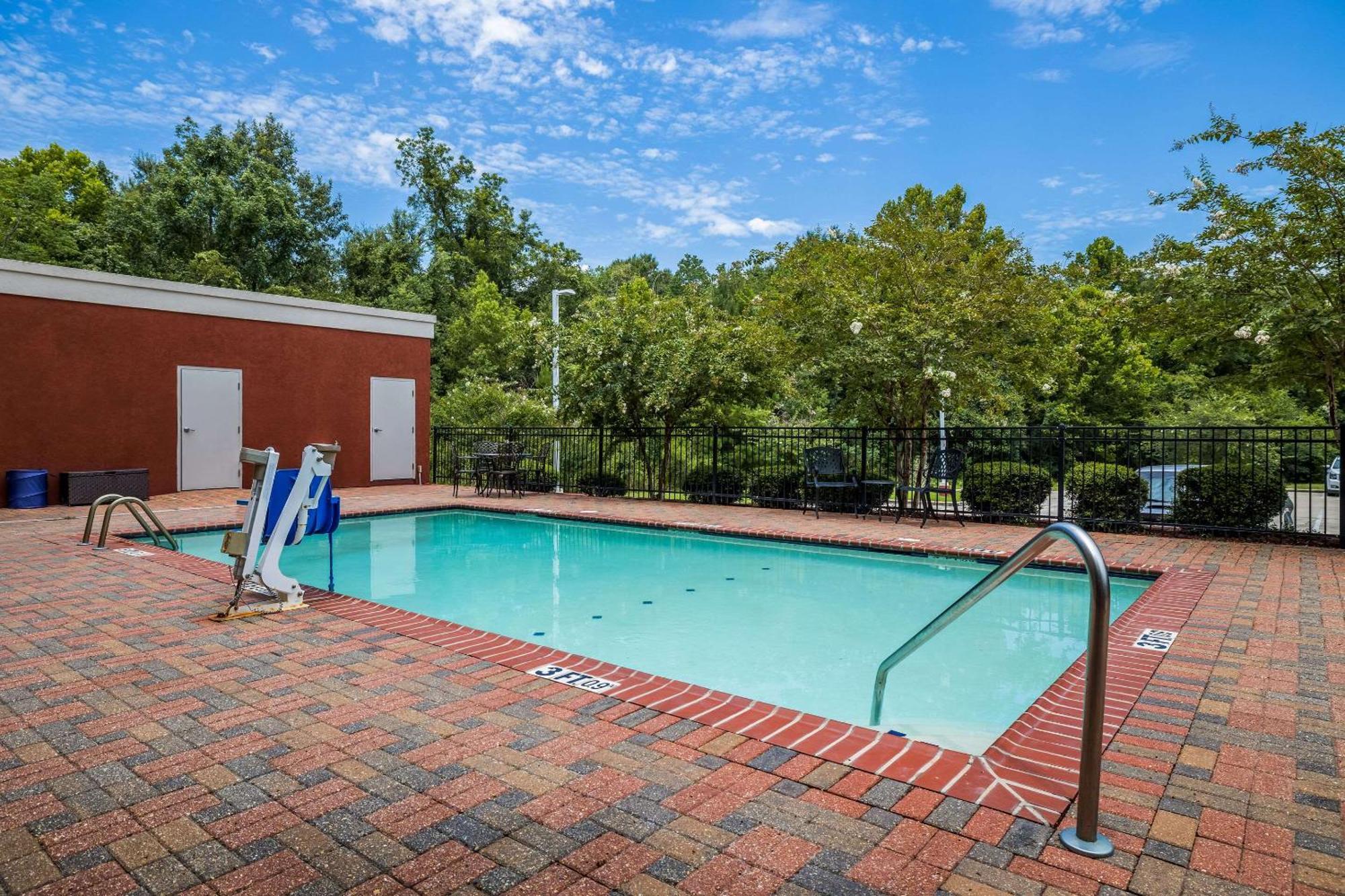 Comfort Suites Denham Springs Εξωτερικό φωτογραφία
