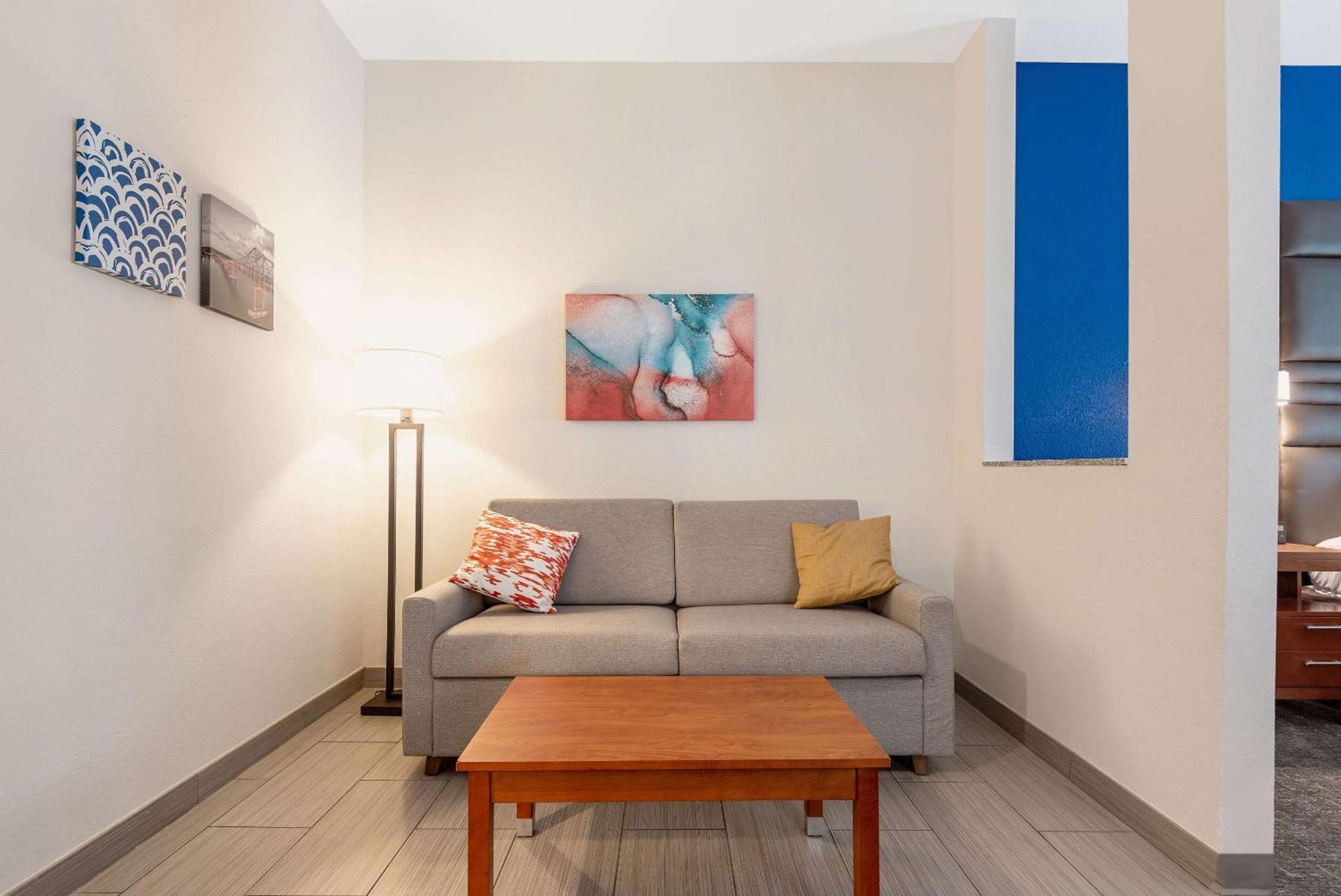 Comfort Suites Denham Springs Εξωτερικό φωτογραφία